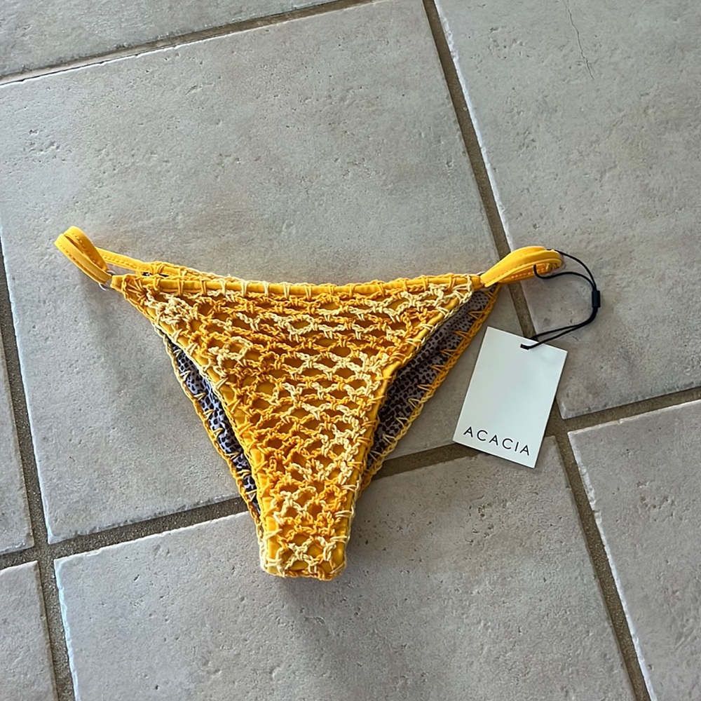 ACACIA sale crochet bottom
